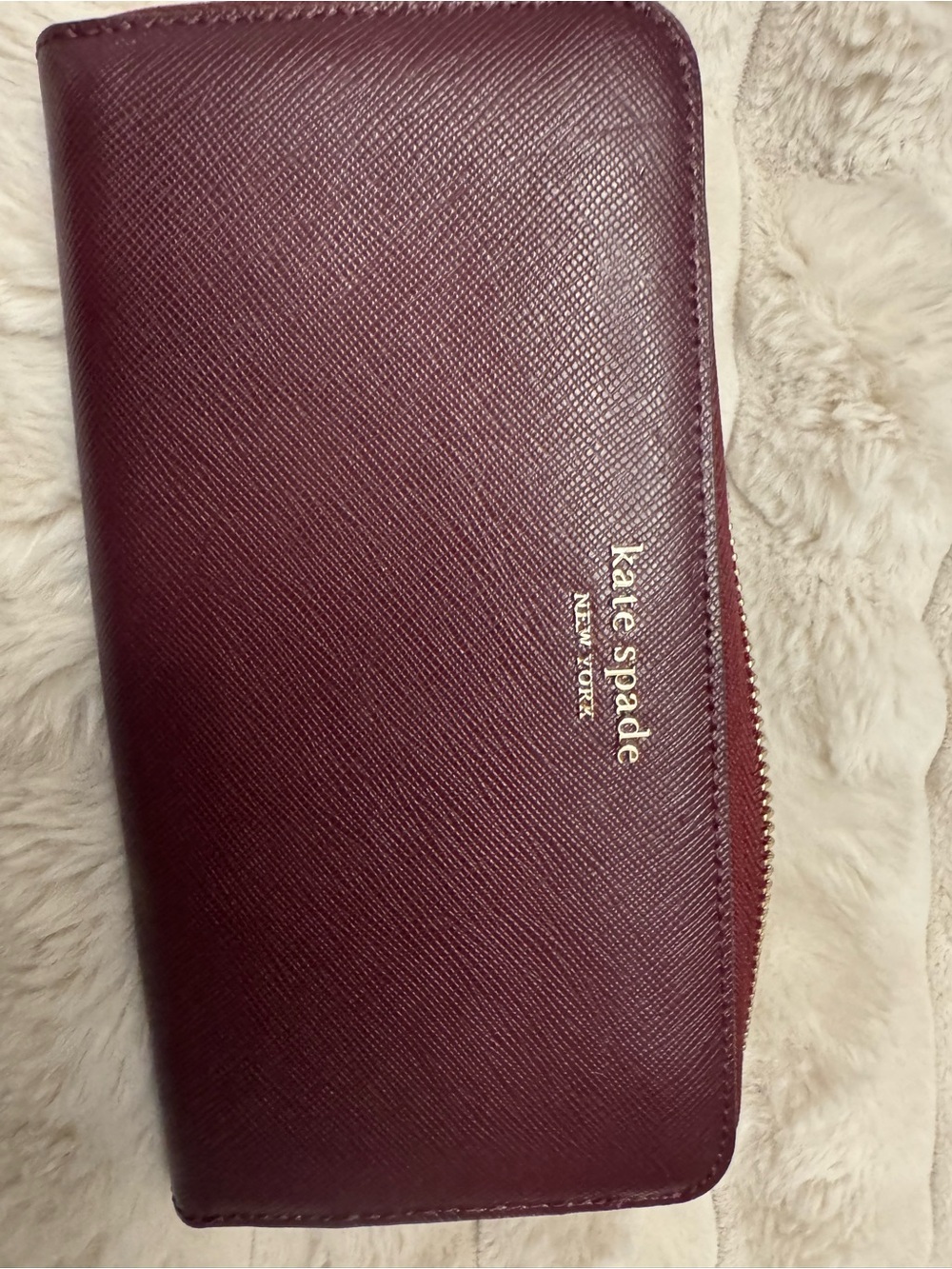 kate spade Saffiano Leather Zip Wallet in Burgundy